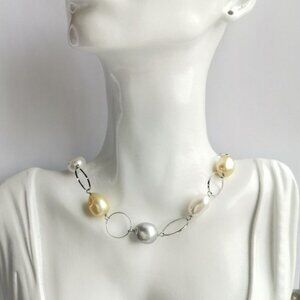 NWT Modernist Large Baroque  Pearl tri colour choker necklace
